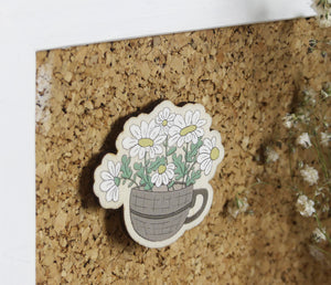 cup of daisies wooden pin