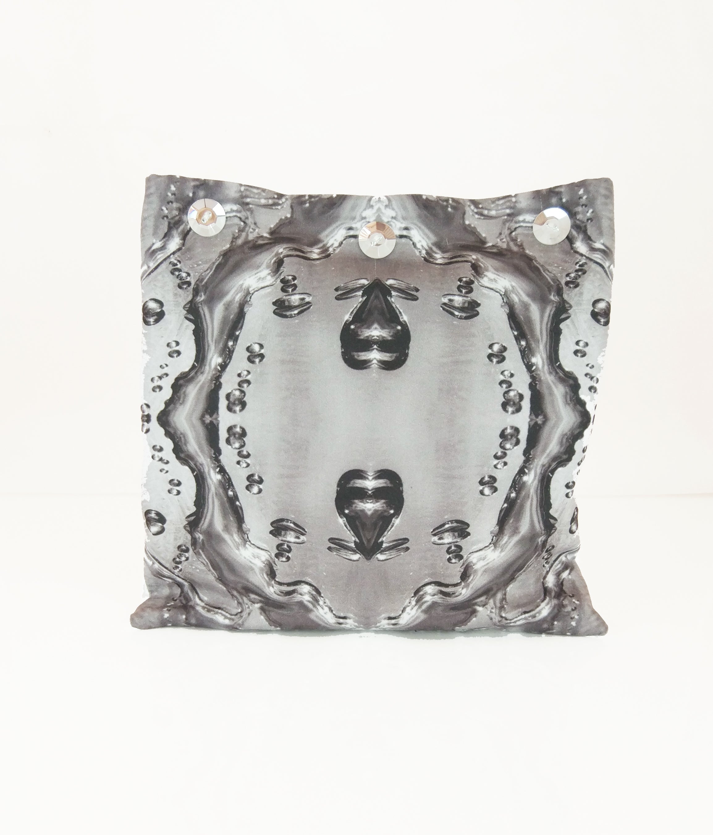 Reflection pillow-pouch